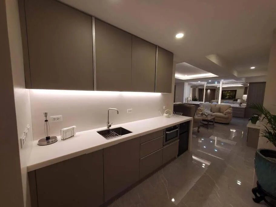 Luxury Suite In Bf Homes Manila